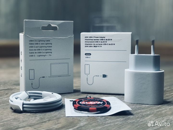 Зарядка iPhone блок и кабель