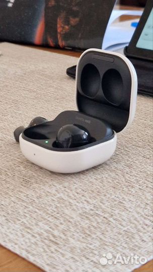 Беспроводные наушники samsung buds 2