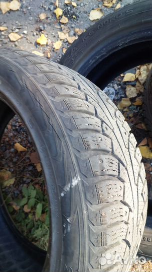 Nokian Tyres Entyre 215/50 R17