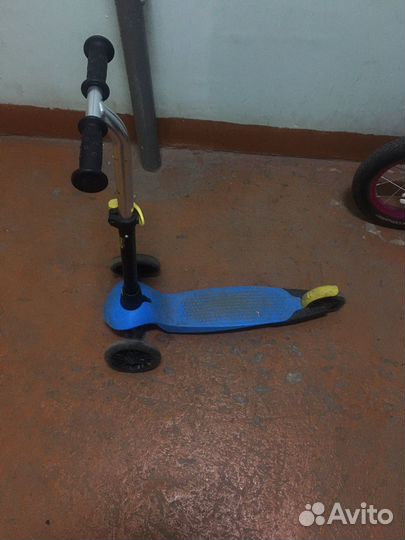 Самокат детский трехколесный