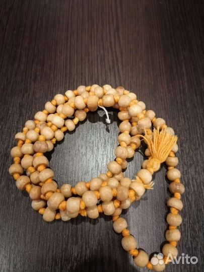 Четки туласи и мешочек. Индия