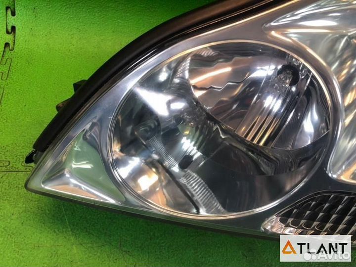 Фара левая toyota ipsum