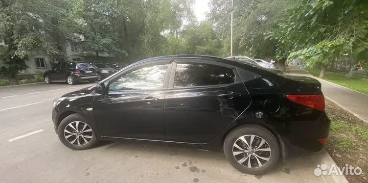 В разборке Hyundai Solaris RB