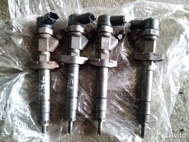 Форсунка топливная Renault Espace 4 2004