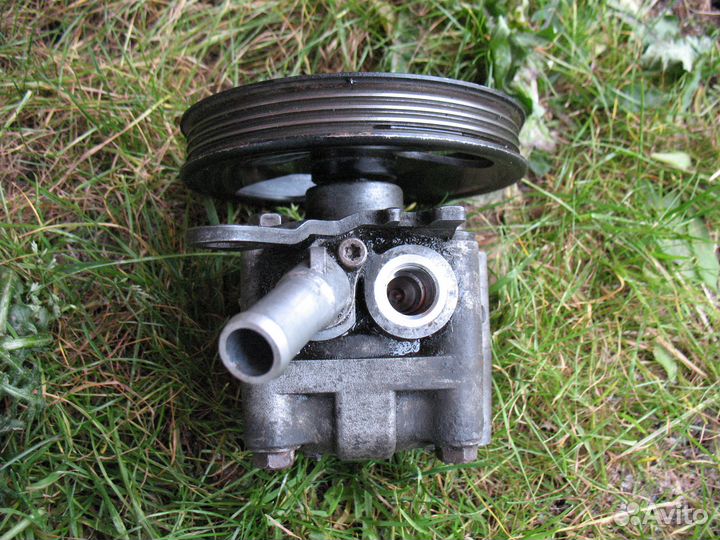 Насос гур 1.6/1.8 QG16/QG18 Nissan Primera P12