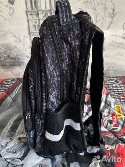 Рюкзак школьный