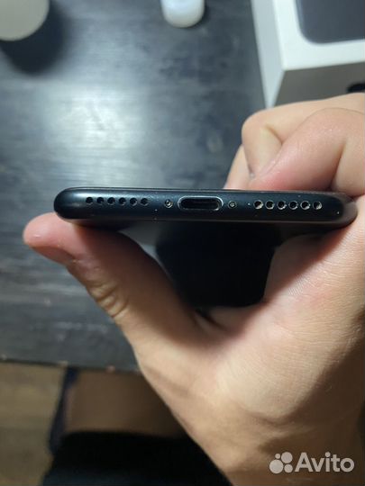 iPhone 7, 32 ГБ