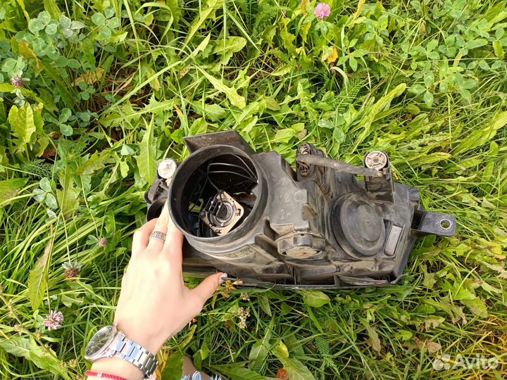 Фара правая volkswagen passat B6