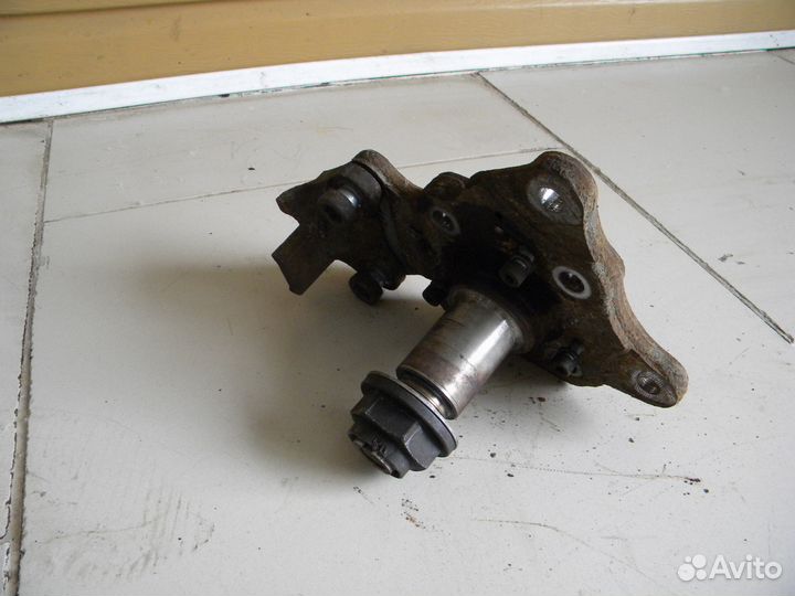 Кулак задний LR Fiat Ducato 2.3d 2014 год