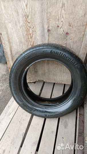 Continental ContiPremiumContact 2 215/60 R17 96H