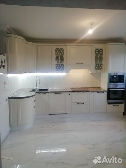 Кухня каталея модульная,фасады мдф в эмали