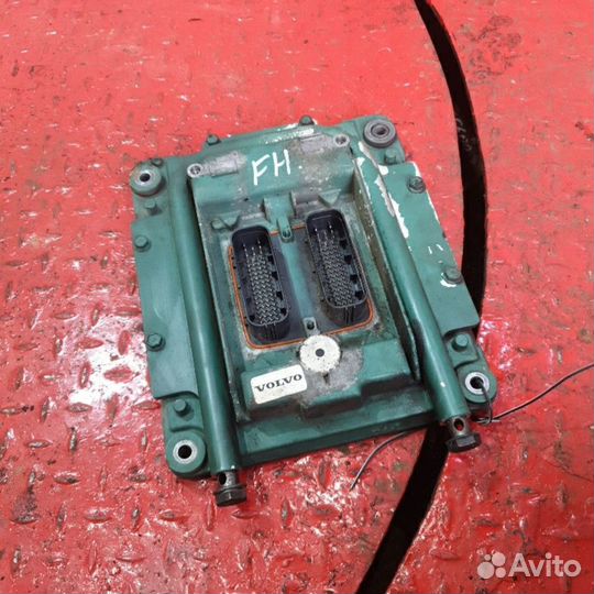 Блок управления двигателем Renault Volvo