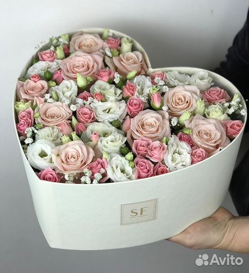 Цветы в коробке