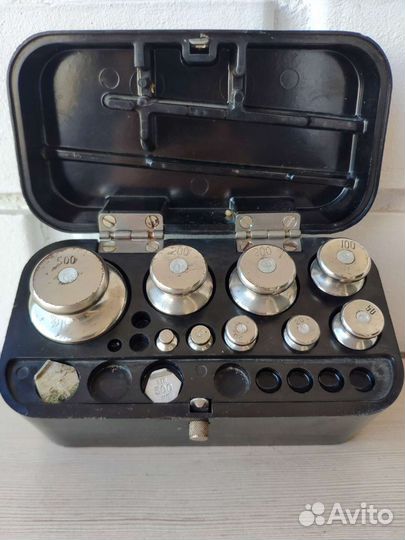 Набор гирь разновесов в футляре СССР