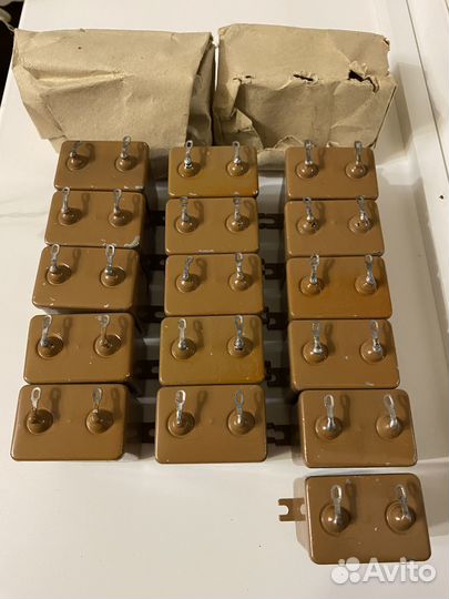 Конденсатор мбго-2 20мкФ 160В