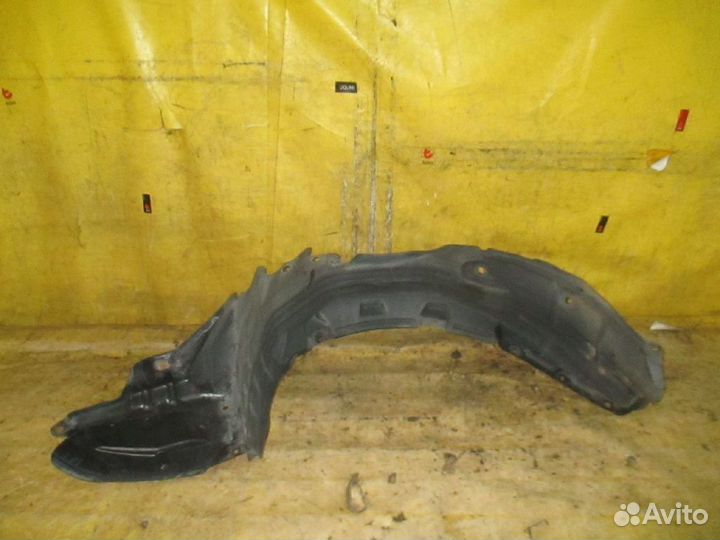 Подкрылок Toyota Corona premio AT211 (Переднее Правое)