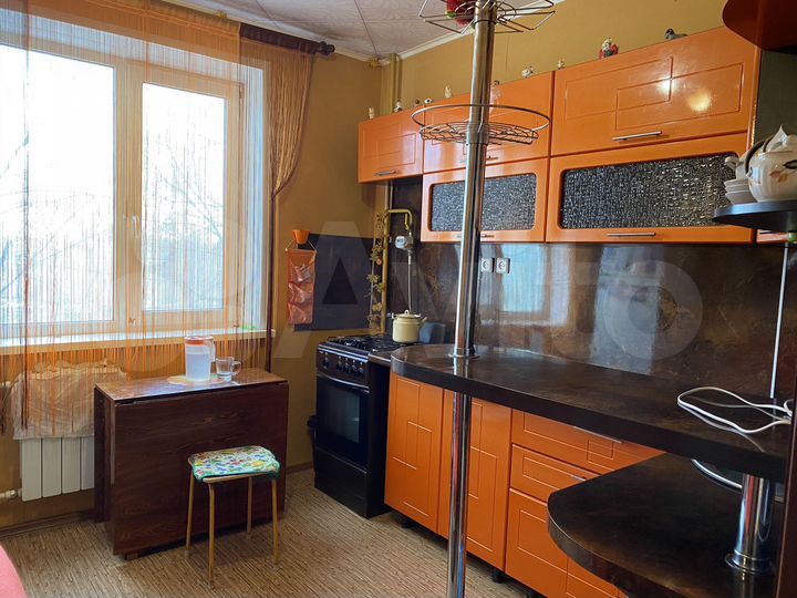 2-к. квартира, 53 м², 3/10 эт.