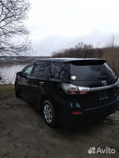 Toyota Wish 1.8 CVT, 2012, 122 000 км