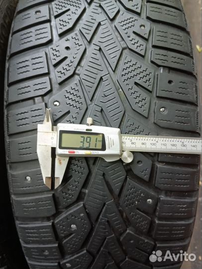 Gislaved NordFrost 100 215/55 R17 98T