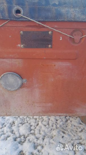 Прицеп легковой бу одноосный