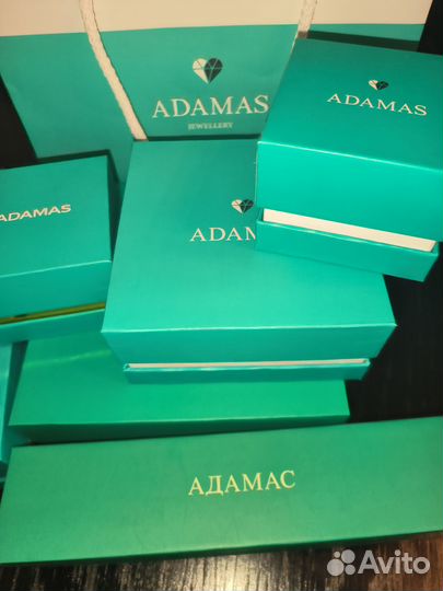 Коробки Адамас подарочные