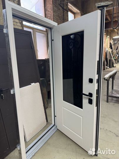 Дверь входная металлическая новая с установкой