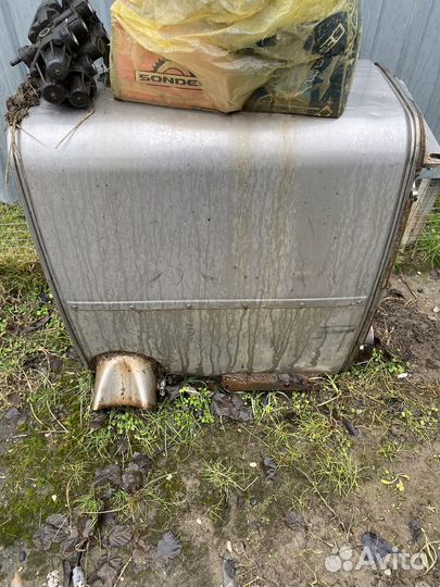 Бак,глушитель