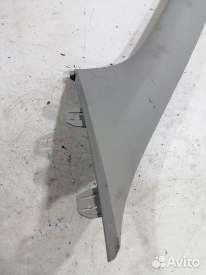 Обшивка стойки лобового стекла левая