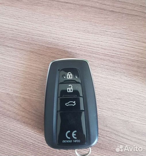 Смарт ключ toyota camry 70