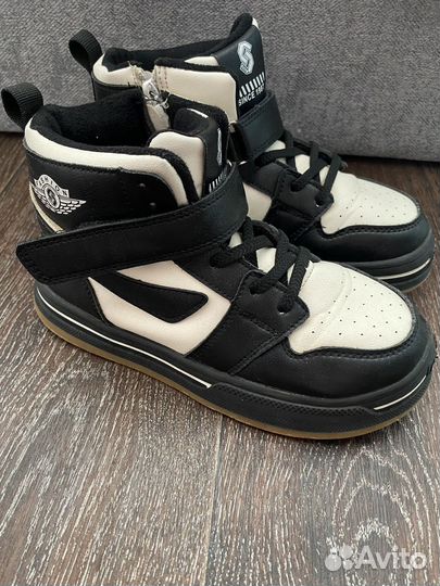 Ботинки демисезонные для мальчика 35