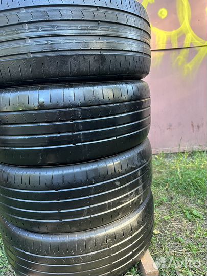 Continental ContiPremiumContact 5 215/55 R17 94V