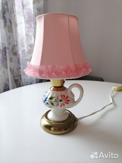Лампа настольная
