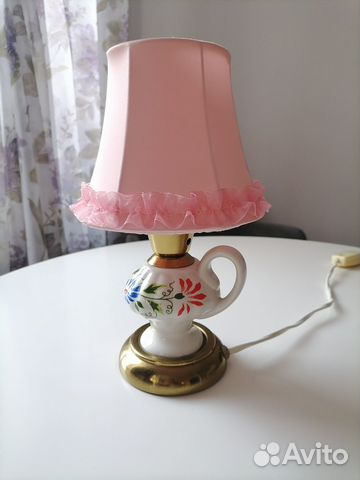 Лампа настольная