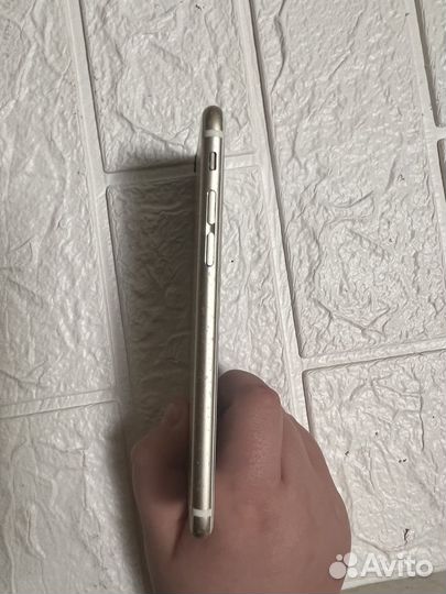 iPhone 6S, 64 ГБ