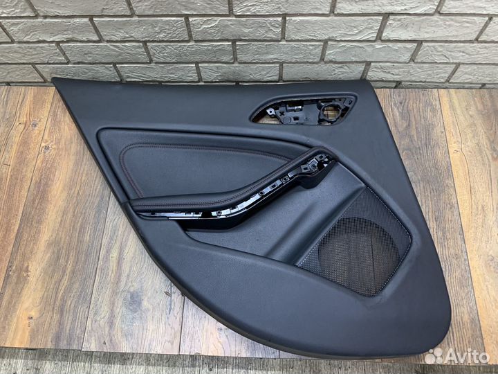 Mercedes Benz GLA X156 Обшивка задней двери LH RH