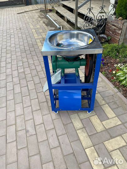 Промышленная мясорубка костедробилка ms52