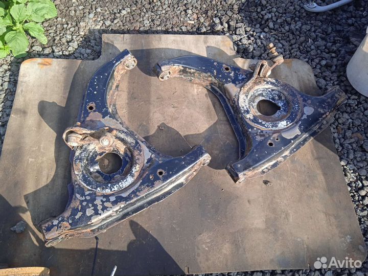 Рычаг задний нижний Peugeot 607