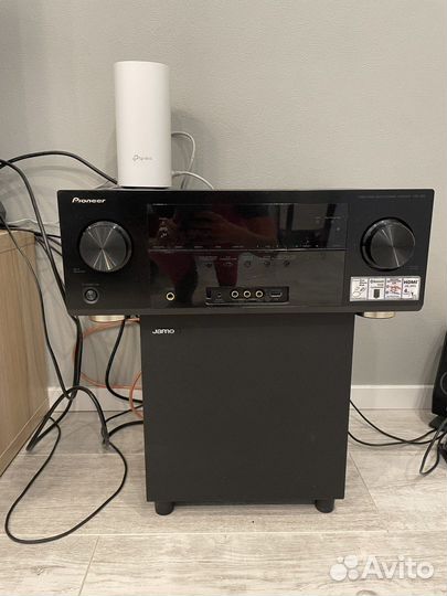 Сабвуфер Jamo SUB 210