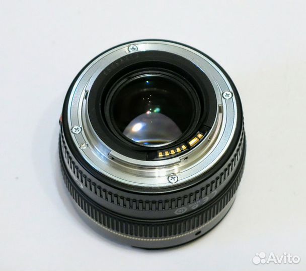 Canon EF 50mm f/1.4 usm