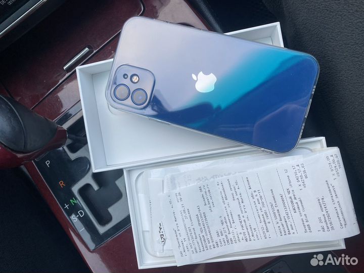 iPhone 12, 64 ГБ