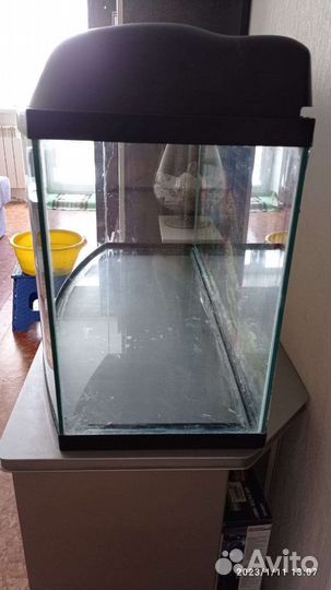 Аквариум с тумбой