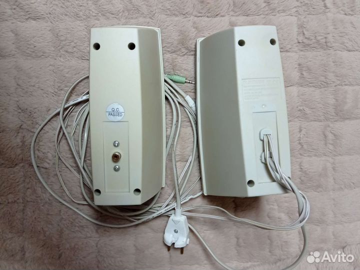 Компьютерные колонки genius