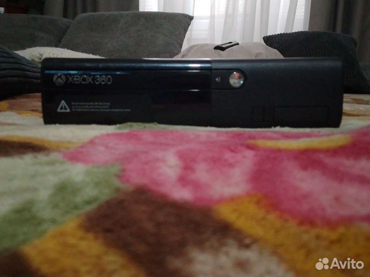 Xbox 360 elite,kinekt, диски,карта памяти на 250гб