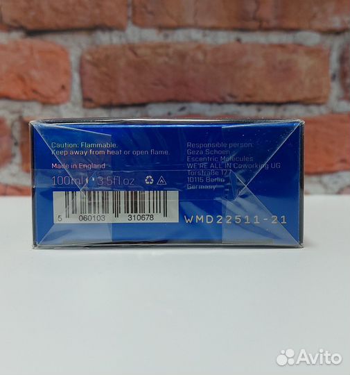 Escentric molecules Molecule 01 + Iris