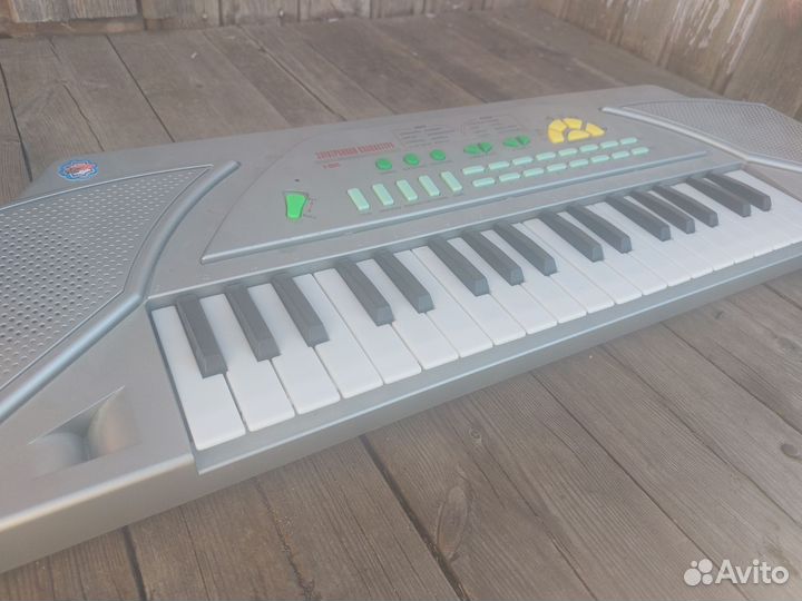 Детский синтезатор