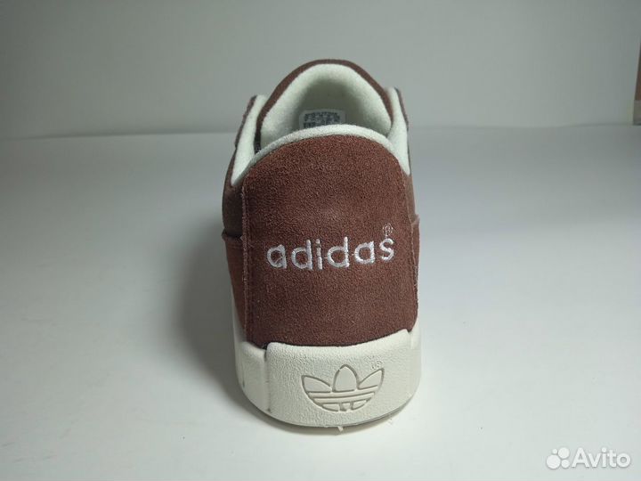 Кроссовки Adidas