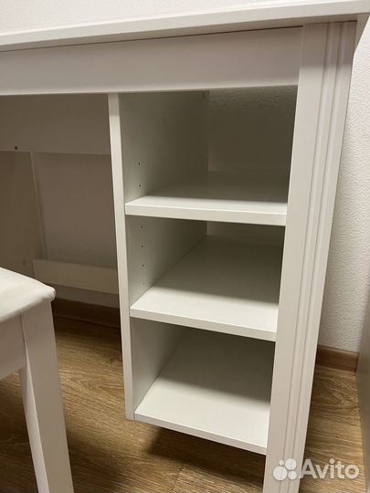 Стол IKEA со стулом