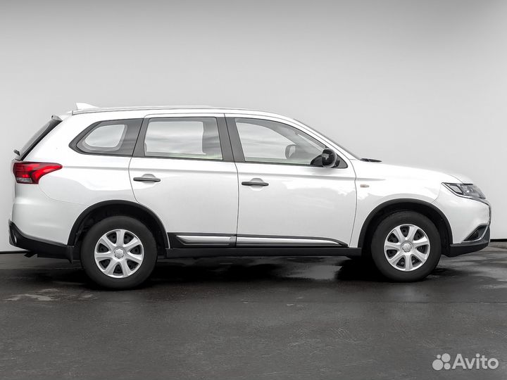 Mitsubishi Outlander 2.0 CVT, 2021, 49 538 км