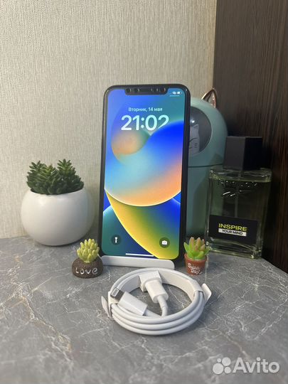 iPhone X, 64 ГБ