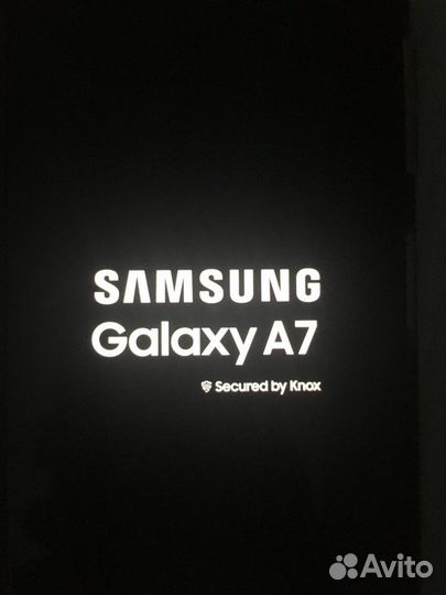 Samsung Galaxy A7 (2018), 4/64 ГБ